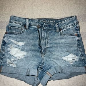 Size 4 American eagle women jean ripped shorts